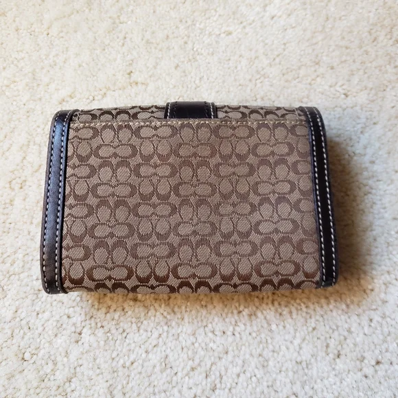 Authentic Coach wallet - Picture 5 of 10